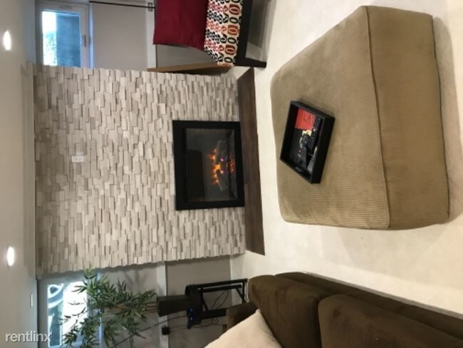 Foto del edificio - 2 br, 2 bath House - 46 Hawthorne Dr
