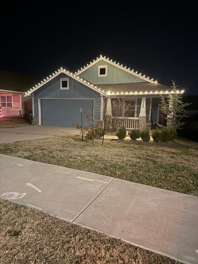 Foto principal - Brand New 4/2/2 in The Heights neighborhood | MOVE IN SPECIAL!