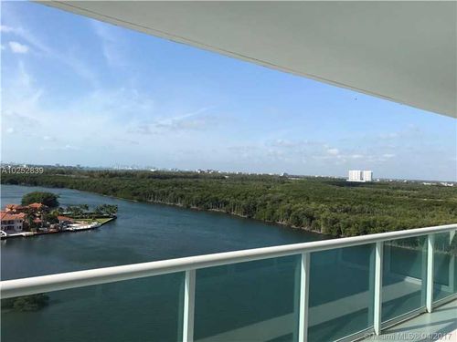 Building Photo - 400 Sunny Isles Blvd