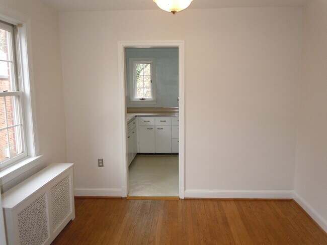 Building Photo - 2241 N Harrison St