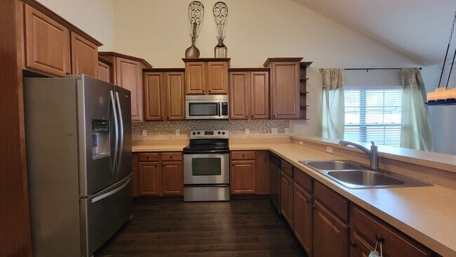 Foto del edificio - 2507 Millwood Cir SE