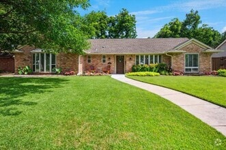 Building Photo - 3334 Regent Dr
