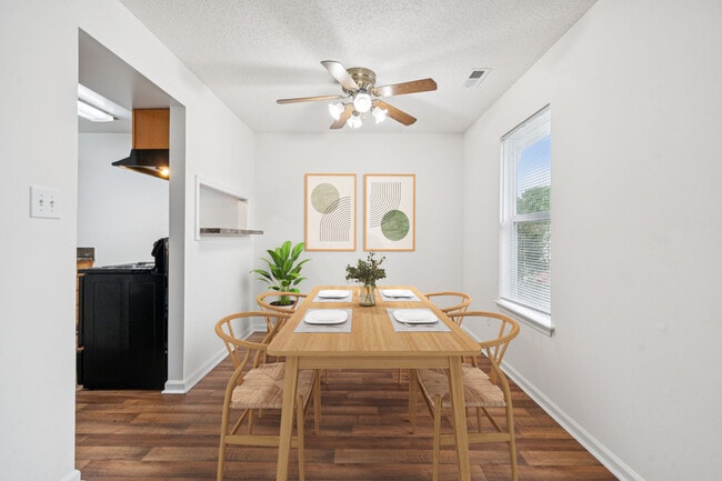 Building Photo - Maplewood Apartments - Tax Credit