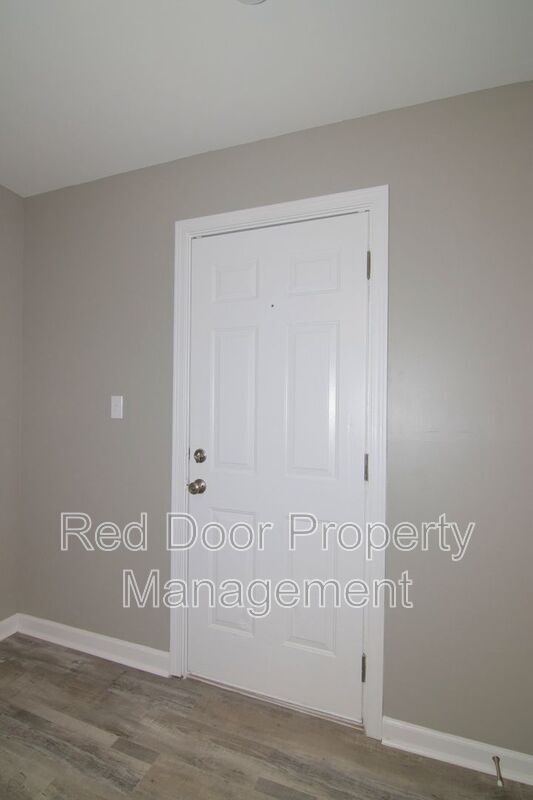 Foto del edificio - 1329 E Market St