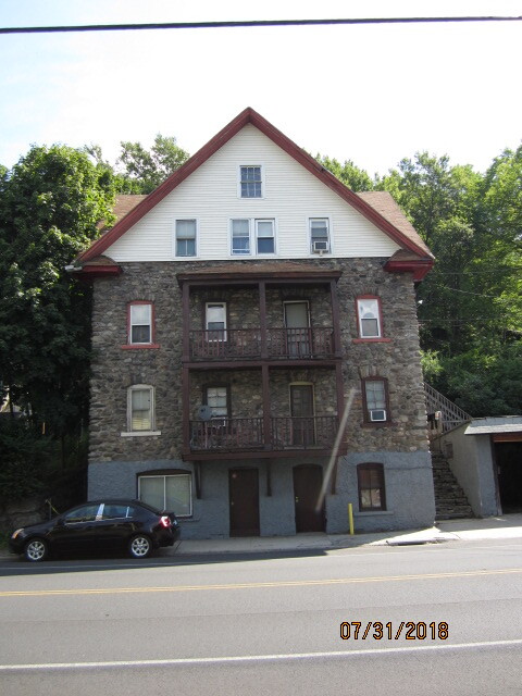 570 South Main Street - 570 S Main St Apartments