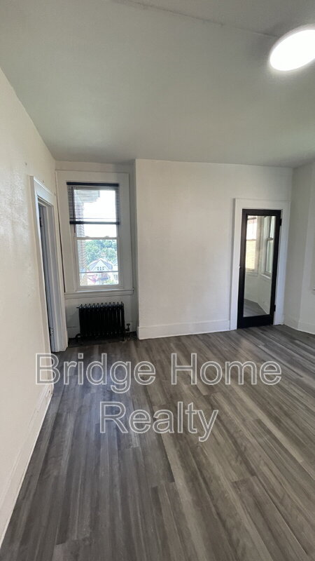 119 Margaret St