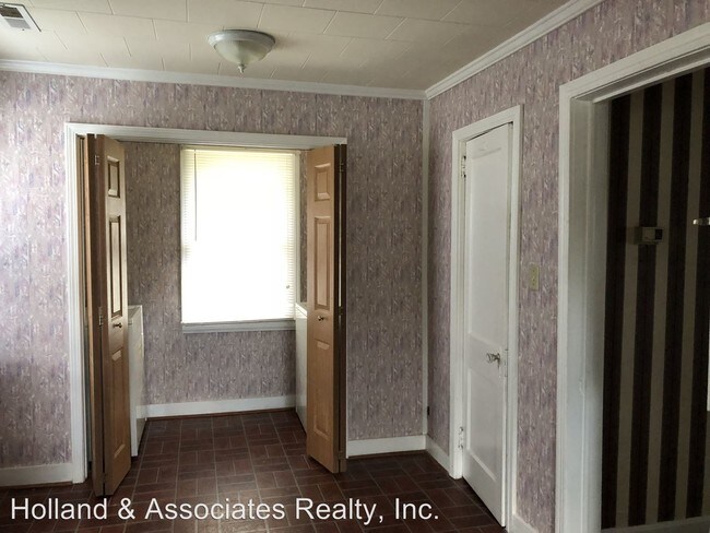 Building Photo - 2 br, 1 bath House - 1830 Maryland Avenue