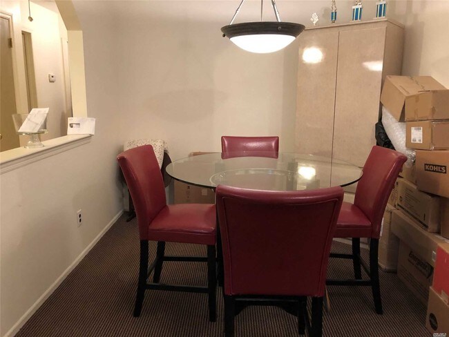1 36 Atlantic Ave Farmingdale Ny 11735 Condo For Rent In Farmingdale Ny Apartments Com