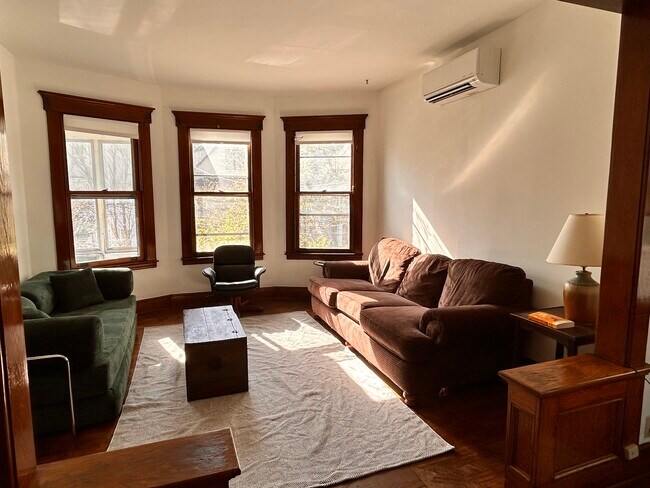 Sala de estar - 146 Foster St