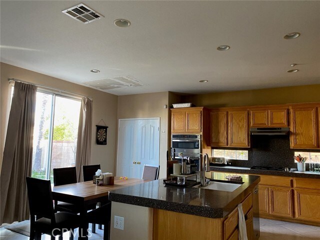 Foto del edificio - 11496 Springwood Ct