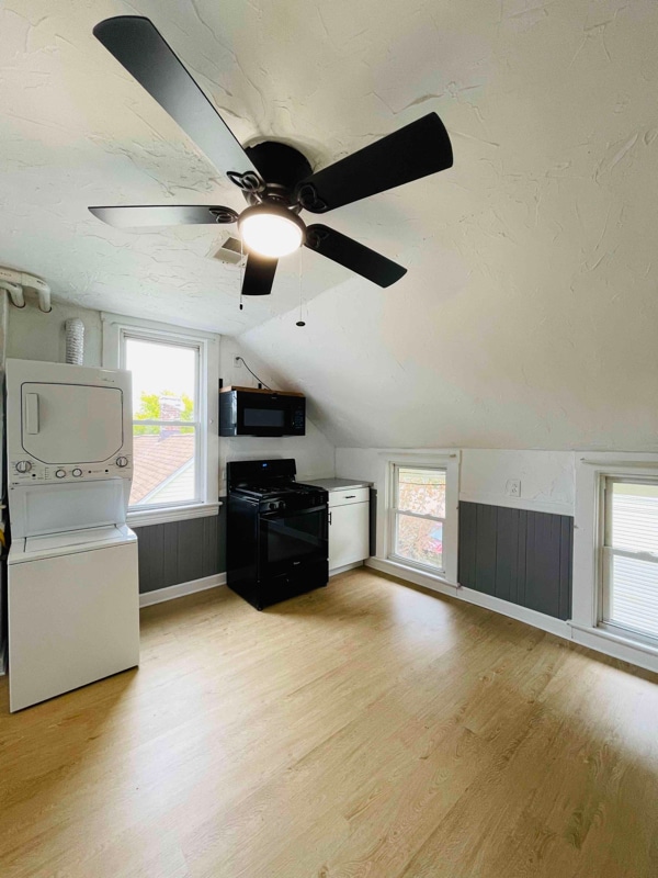 Building Photo - 2051 W 45th St