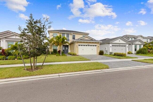 Building Photo - 13548 Spruce Pine Dr