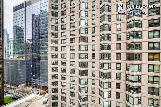 Foto del edificio - 420 E Ohio St