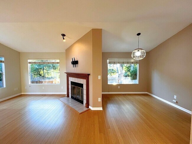 Foto del edificio - 18230 40th Ave W
