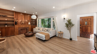 Building Photo - 237 S Doheny Dr