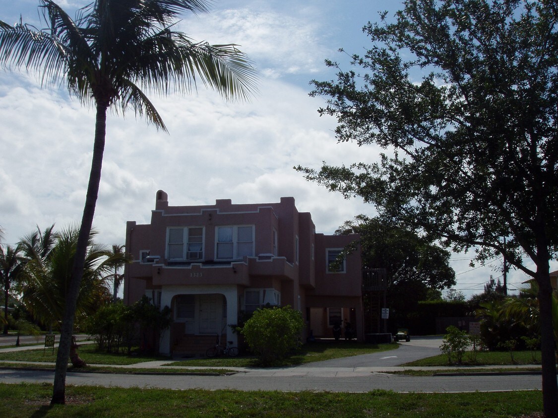 Building Photo - 1323 Florida Ave