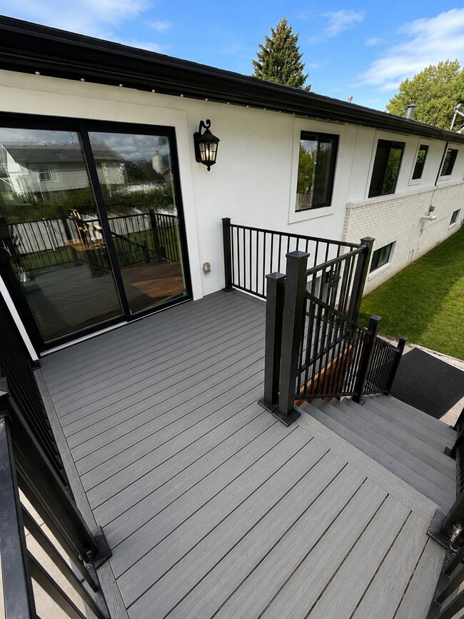 Foto del edificio - 4860 Country Club Dr