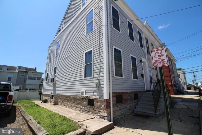 Foto del edificio - 332 Cherry St