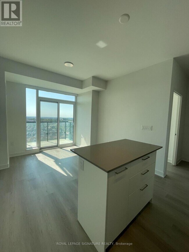 Building Photo - 40-1340 Lagerfeld Dr