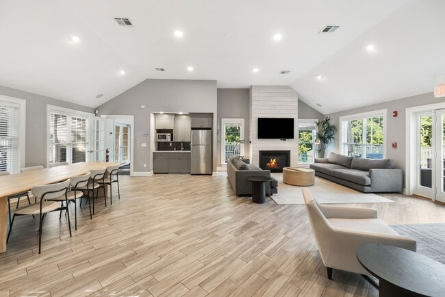 Photo - 221 Weaver St Apartment