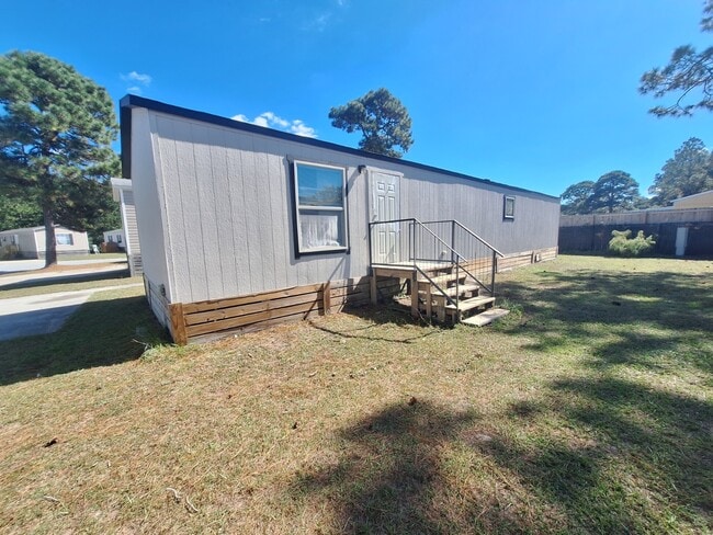 Building Photo - 1134 Kelly Dr