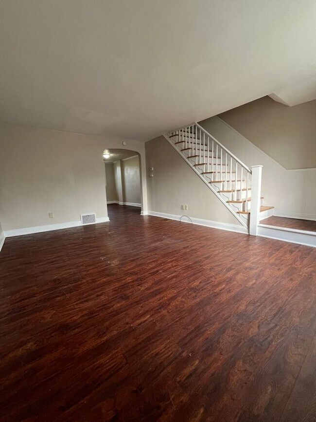 Building Photo - Spacious 3 Bedroom 1 Bath in Darby