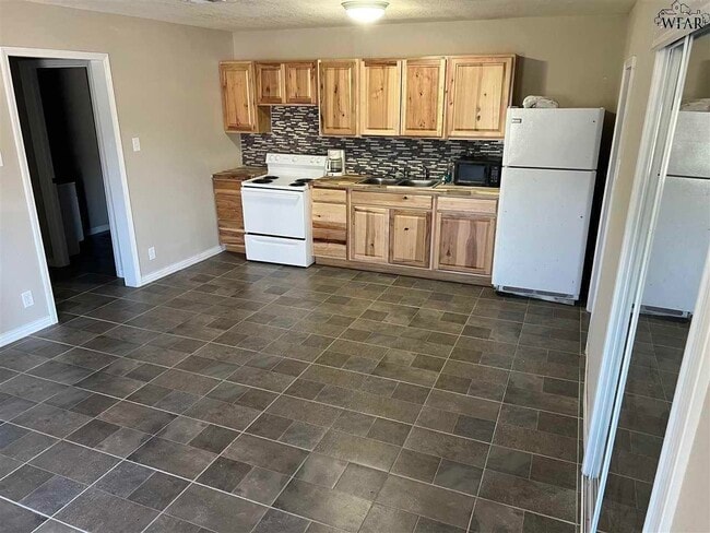 Building Photo - 1417 Pecanway Dr