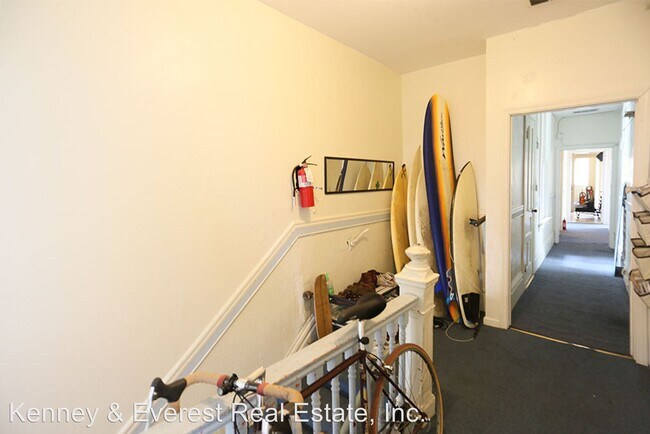Foto del edificio - 6 br, 2.5 bath House - 2399 A Folsom street