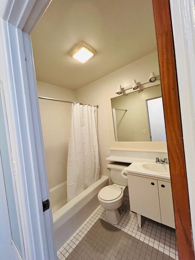 Interior Photo - Hollywood Beach