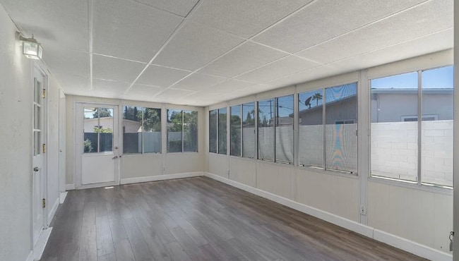 Building Photo - 22922 Cantlay St