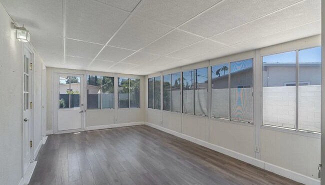 Foto del edificio - 22922 Cantlay St