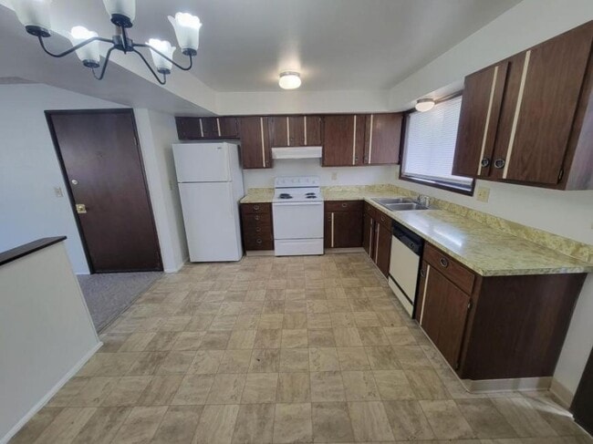 Building Photo - 2 bedroom in Billings MT 59102