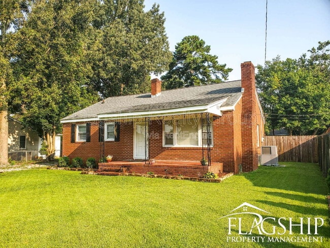 Building Photo - 1204 Franklin Dr