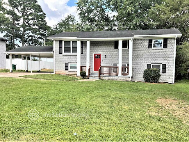 Foto del edificio - 1588 Hampshire Pl