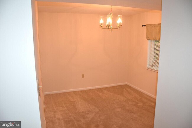 Building Photo - 1544 Northgate Square