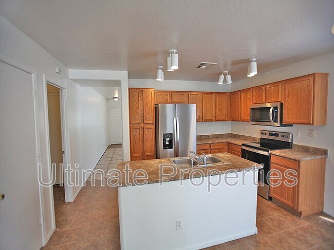 Building Photo - 22801 W Yavapai St
