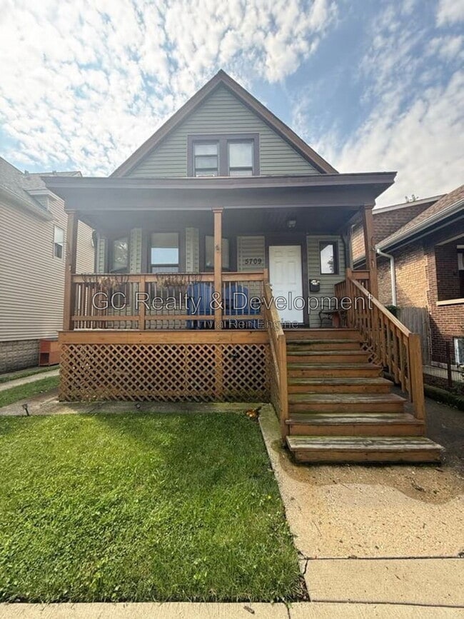 Building Photo - 5709 W Dakin St