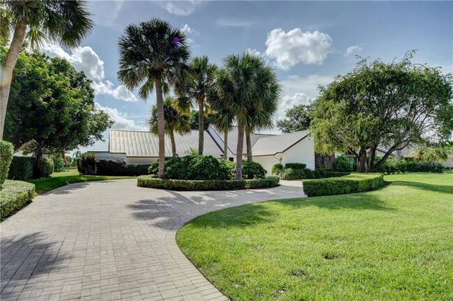 Building Photo - 6240 SE Mariner Sands Dr