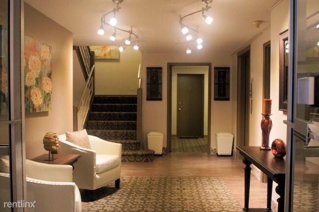 Foto del edificio - 1 br, 1 bath Apartment - 300 Washington Rd.
