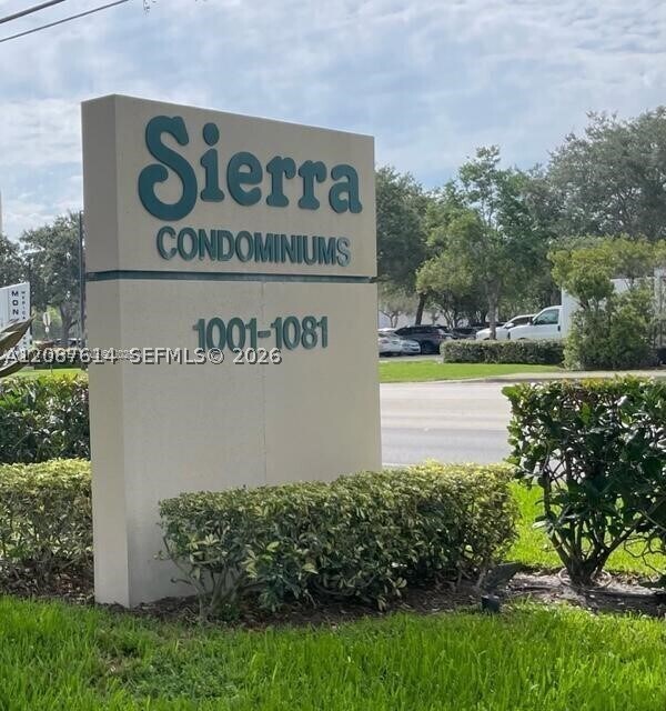Foto del edificio - 1021 SE Monterey Rd