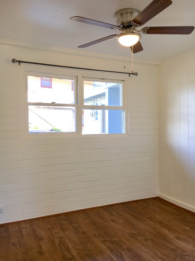 Building Photo - 2934 Varsity Cir