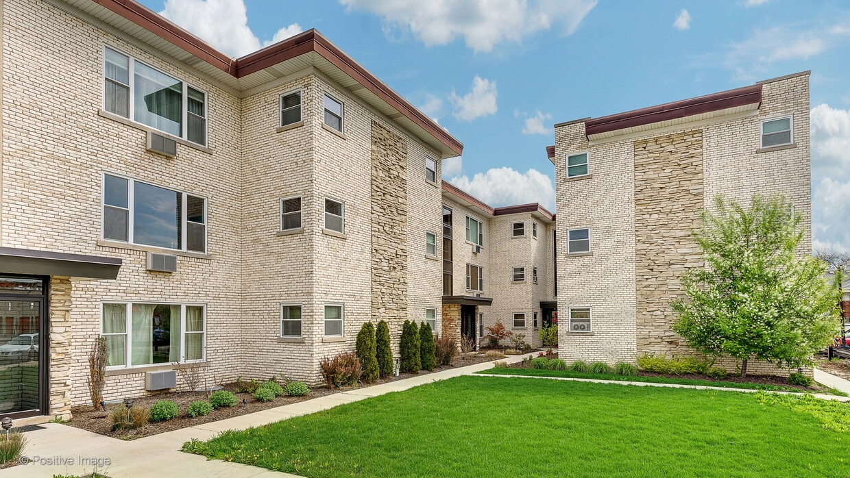 5769 N Northwest Hwy Unit 602, Chicago, IL 60631 Condo for Rent in