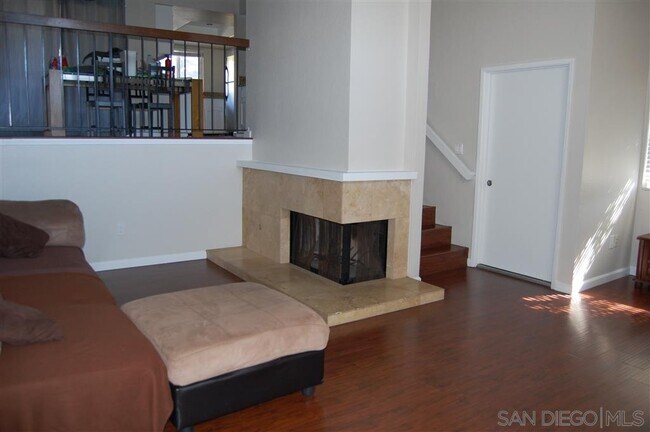 Building Photo - 4064 La Jolla Village Dr