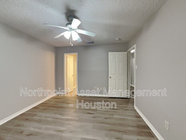 Building Photo - 12615 Enchanted Path Dr