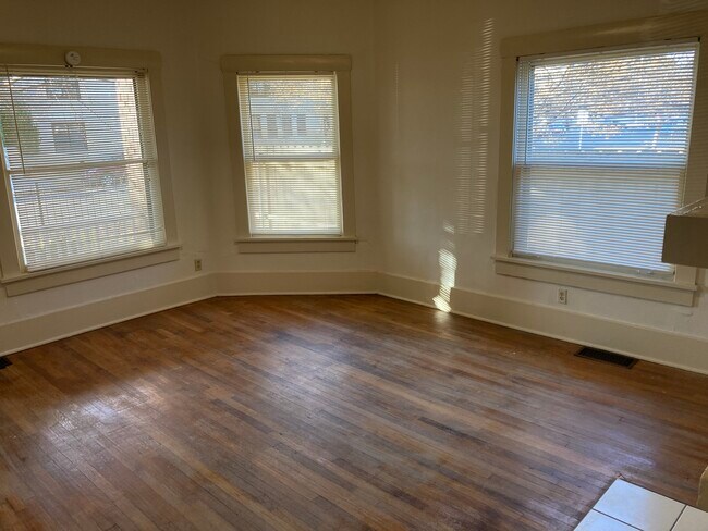 Foto del edificio - 434 N Topeka Ave