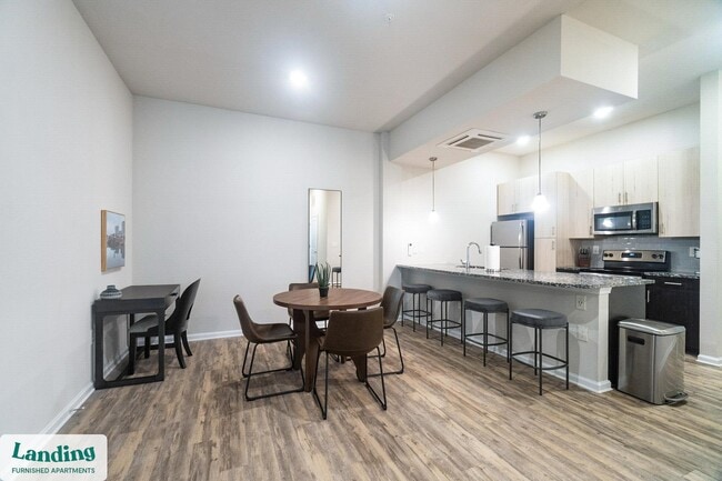 Foto del edificio - 655 W Mallard Creek Church Rd