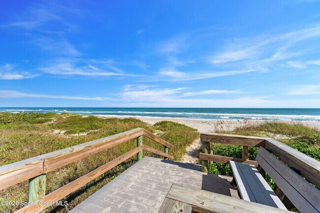 Foto del edificio - 700 Wave Crest Ave