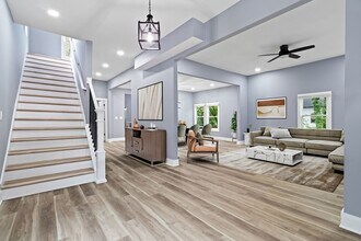 Building Photo - 1012 Lawton St SW