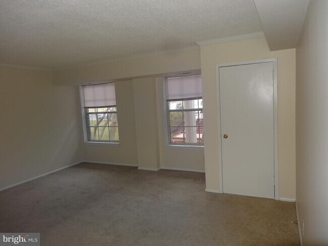 Foto del edificio - 7700 Tremayne Pl