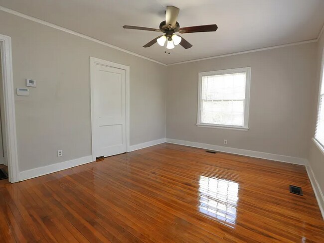 Foto del edificio - 314 N Summit St